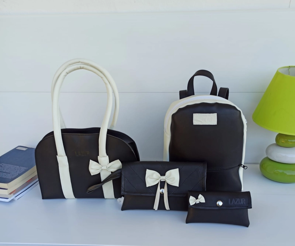 Комплект: раница и чанта с клъч и пормтоне