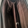 Страхотна раница- чанта с много хубава кожа, три отделения и капак