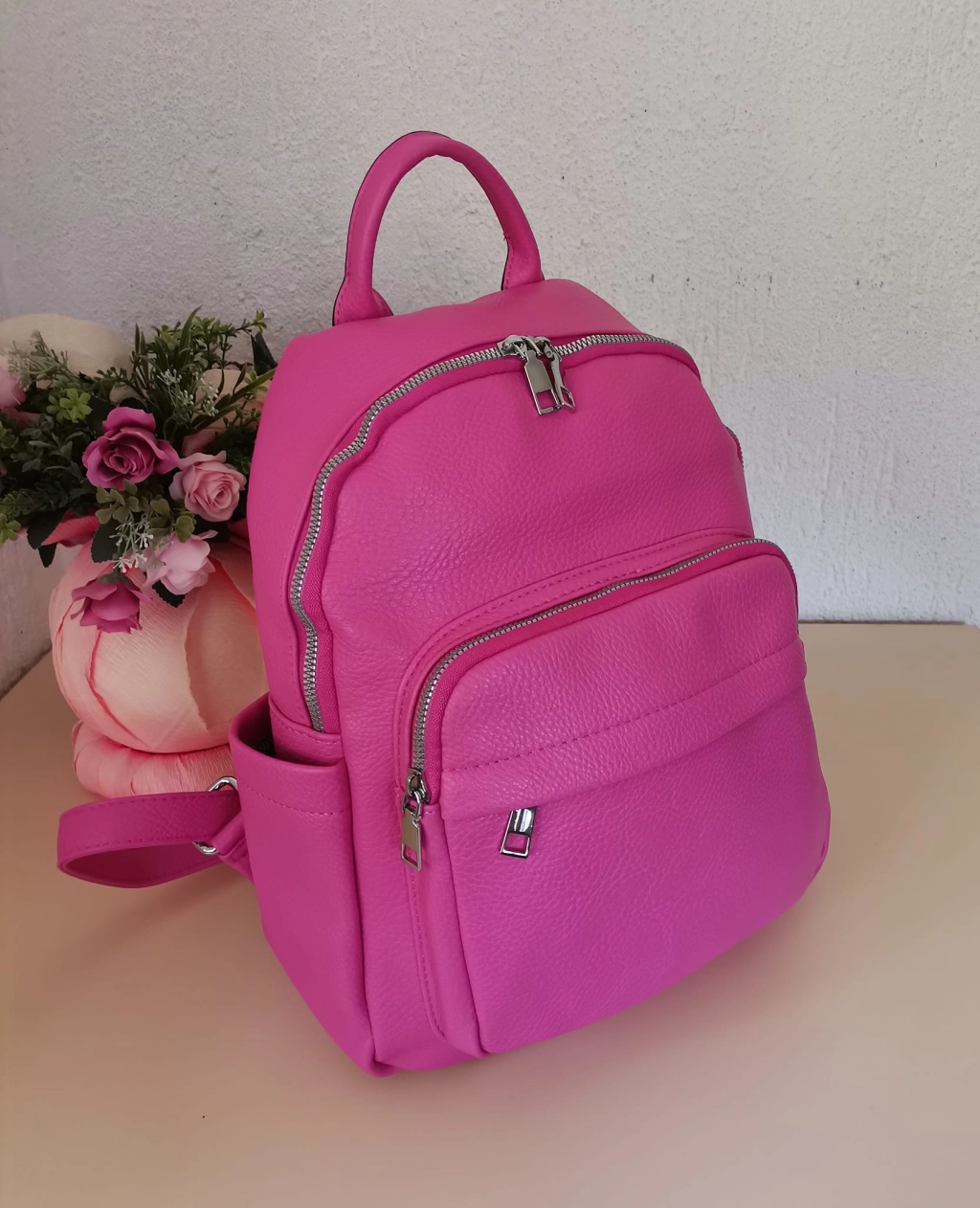 Comfortable backpack - bag with zipper on the back handles, short handles and pockets