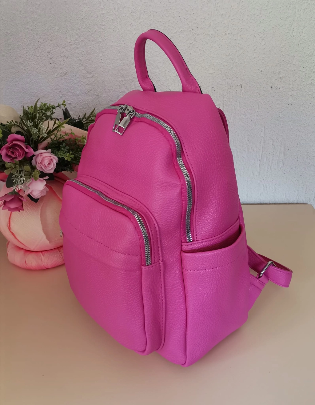 Comfortable backpack - bag with zipper on the back handles, short handles and pockets