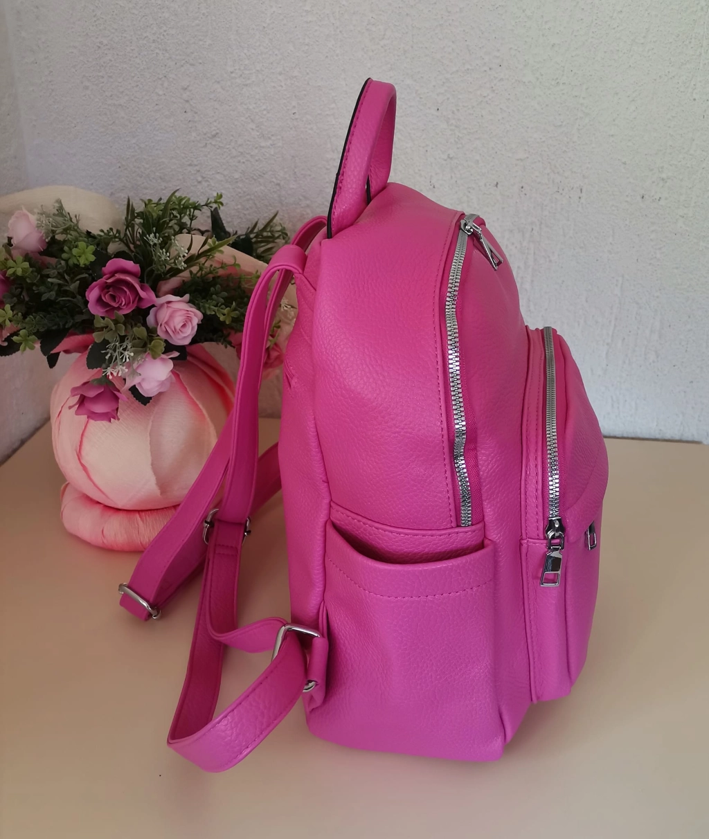 Comfortable backpack - bag with zipper on the back handles, short handles and pockets