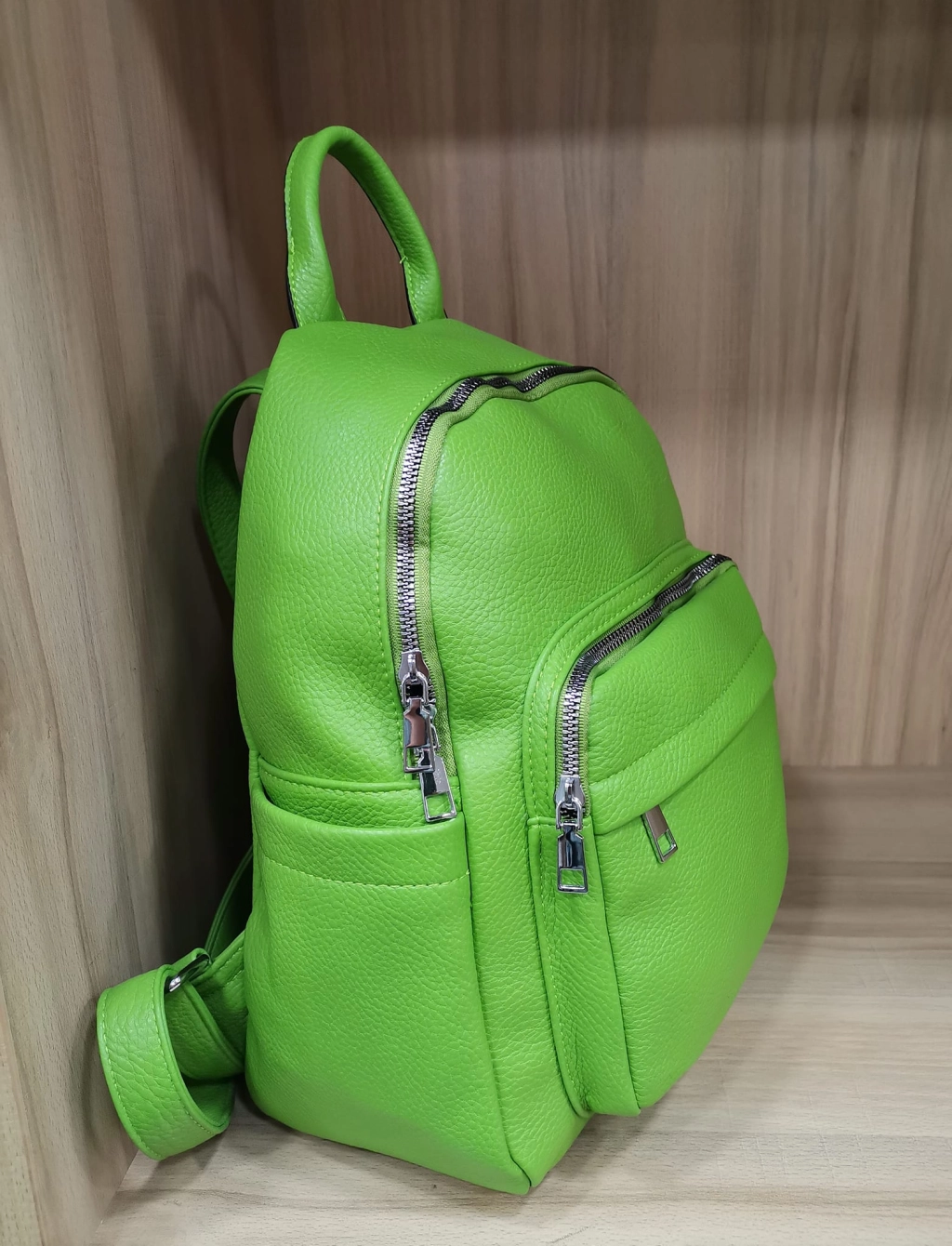 Comfortable backpack - bag with zipper on the back handles, short handles and pockets