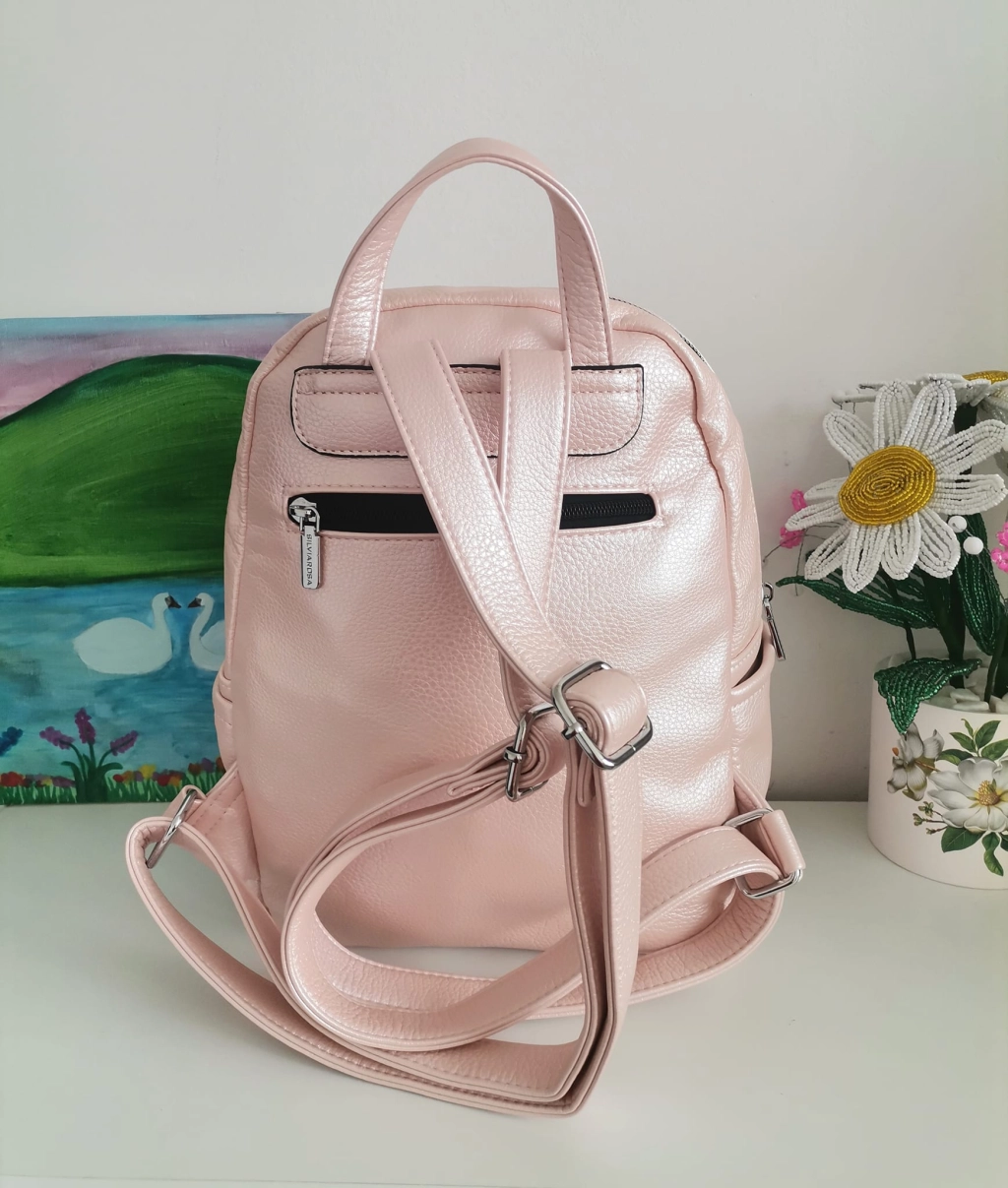 Comfortable backpack - bag with zipper on the back handles, short handles and pockets